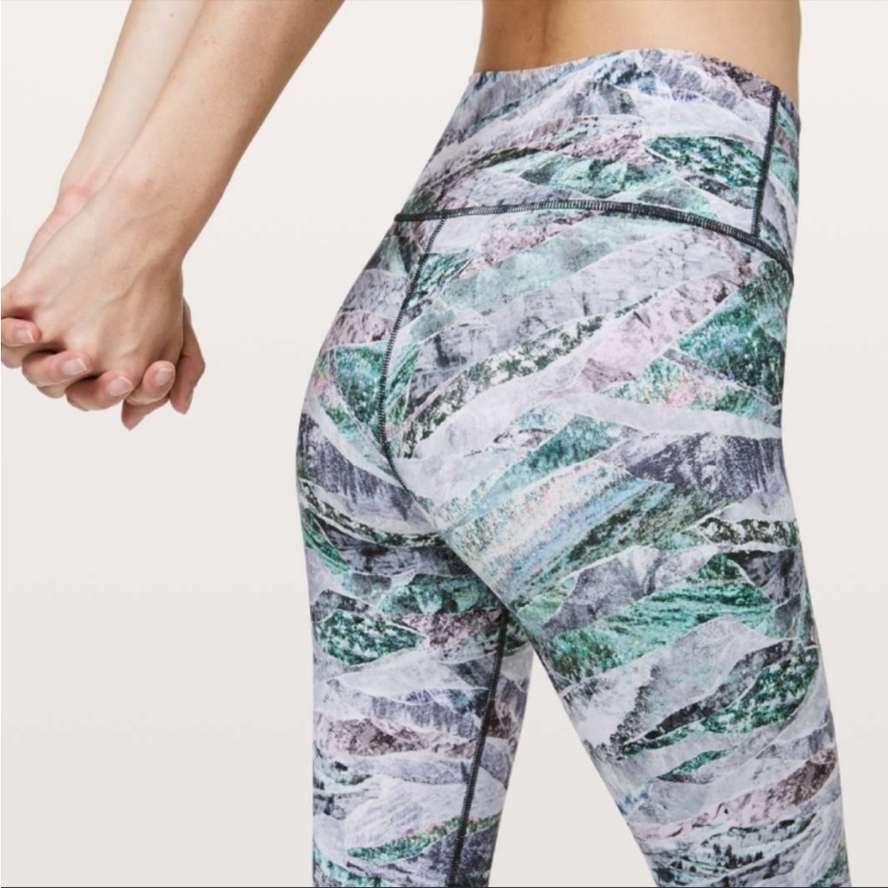 Lululemon Wunder Under High-Rise Tight 25" in Springscape Multi